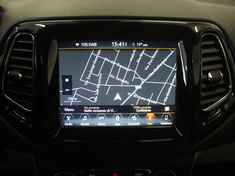 COMPASS-2.0MULTIJET-4WD-LIMITED-UCONNECT-DISPLAY-TOUCH-7_